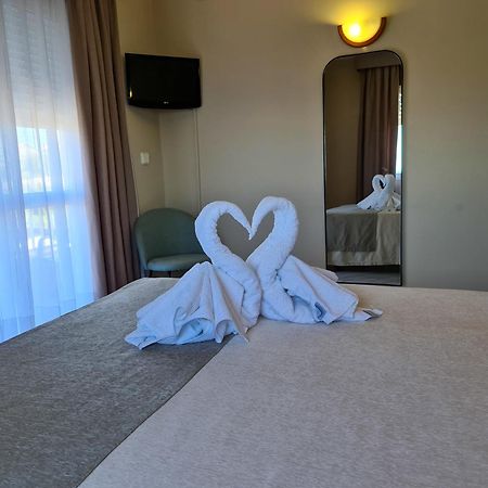 Pension Residencia Cecilia Aios Екстер'єр фото