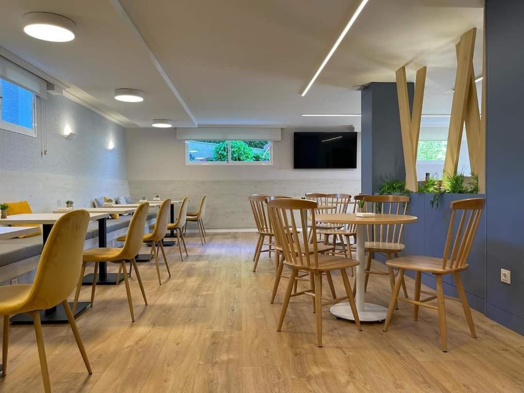 Pension Residencia Cecilia Aios Екстер'єр фото