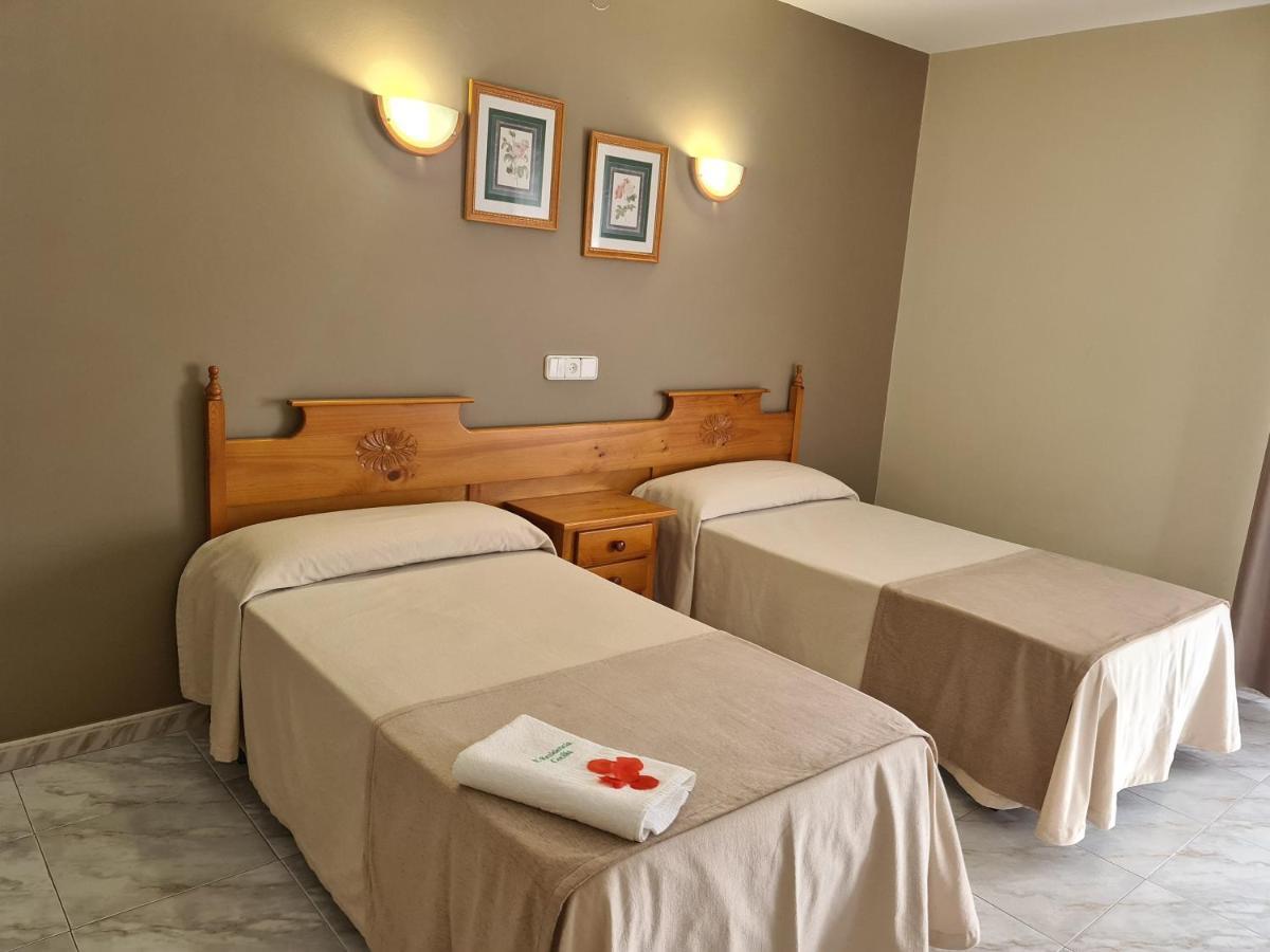 Pension Residencia Cecilia Aios Екстер'єр фото