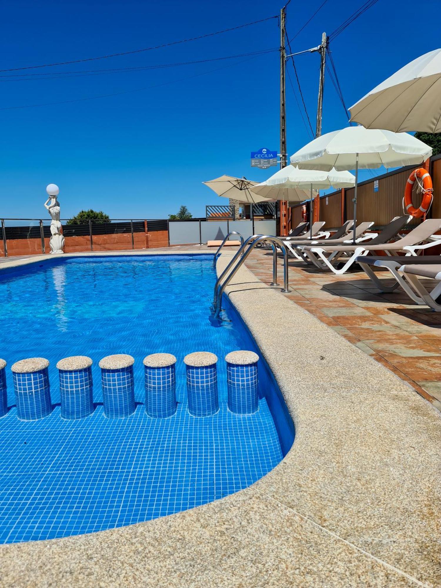 Pension Residencia Cecilia Aios Екстер'єр фото